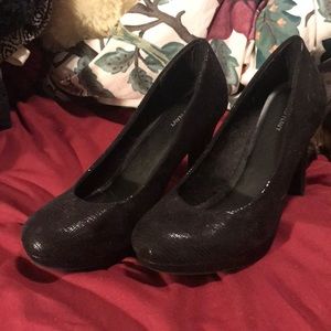 Old Navy Black Pumps Sz 8